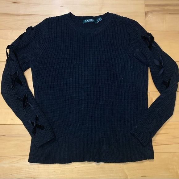 Lauren Ralph Lauren Black Sweater with velvet sleeve Detailing Size Medium - Picture 1 of 5